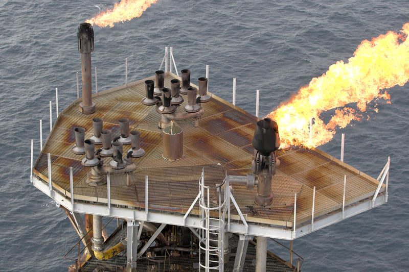 Flare deck heatshielding on Forties Alpha rig